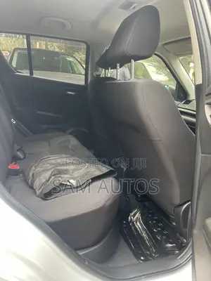 Suzuki Swift 2011 White