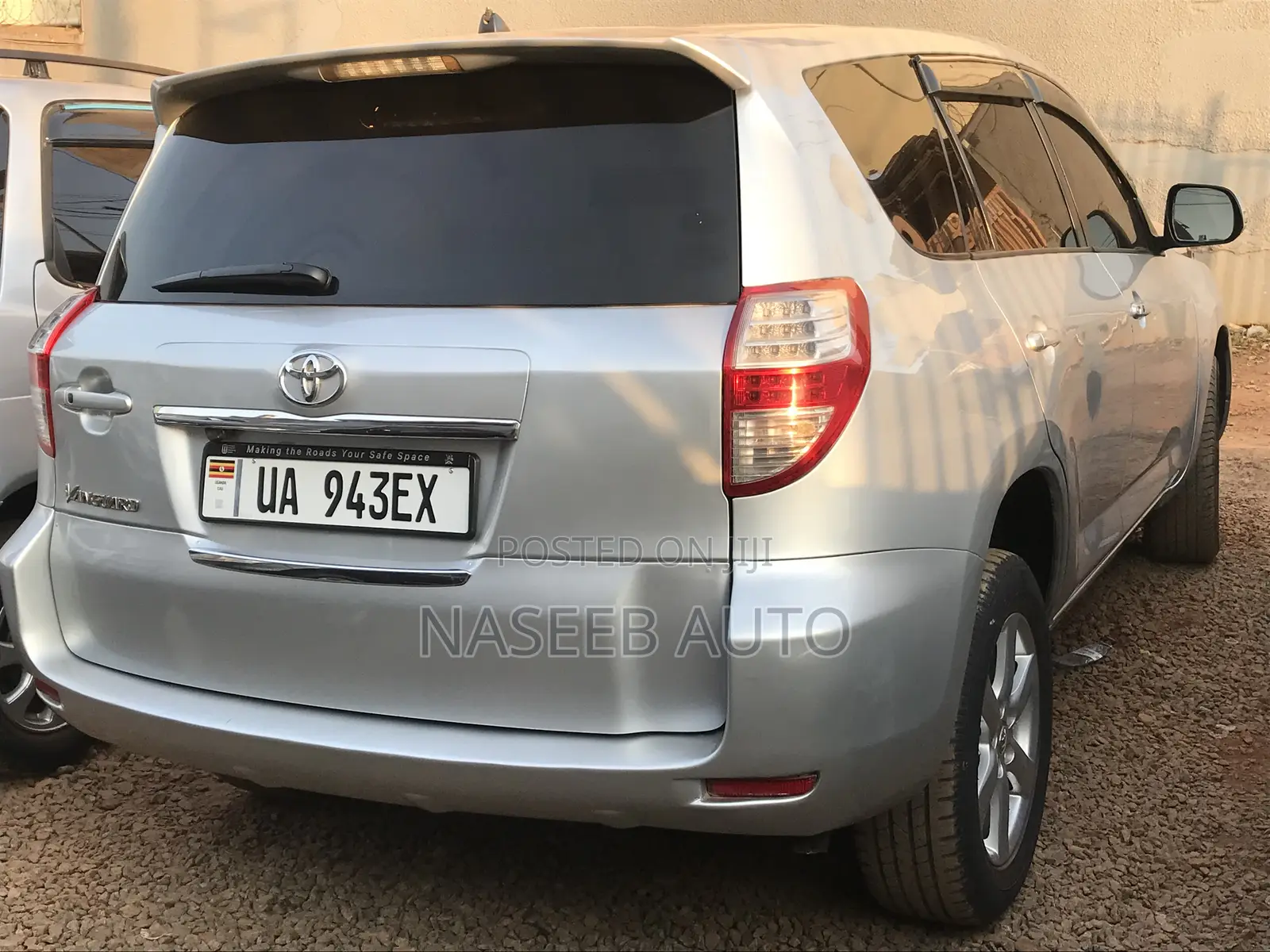 Toyota Vanguard 2008 Silver