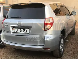 Toyota Vanguard 2008 Silver