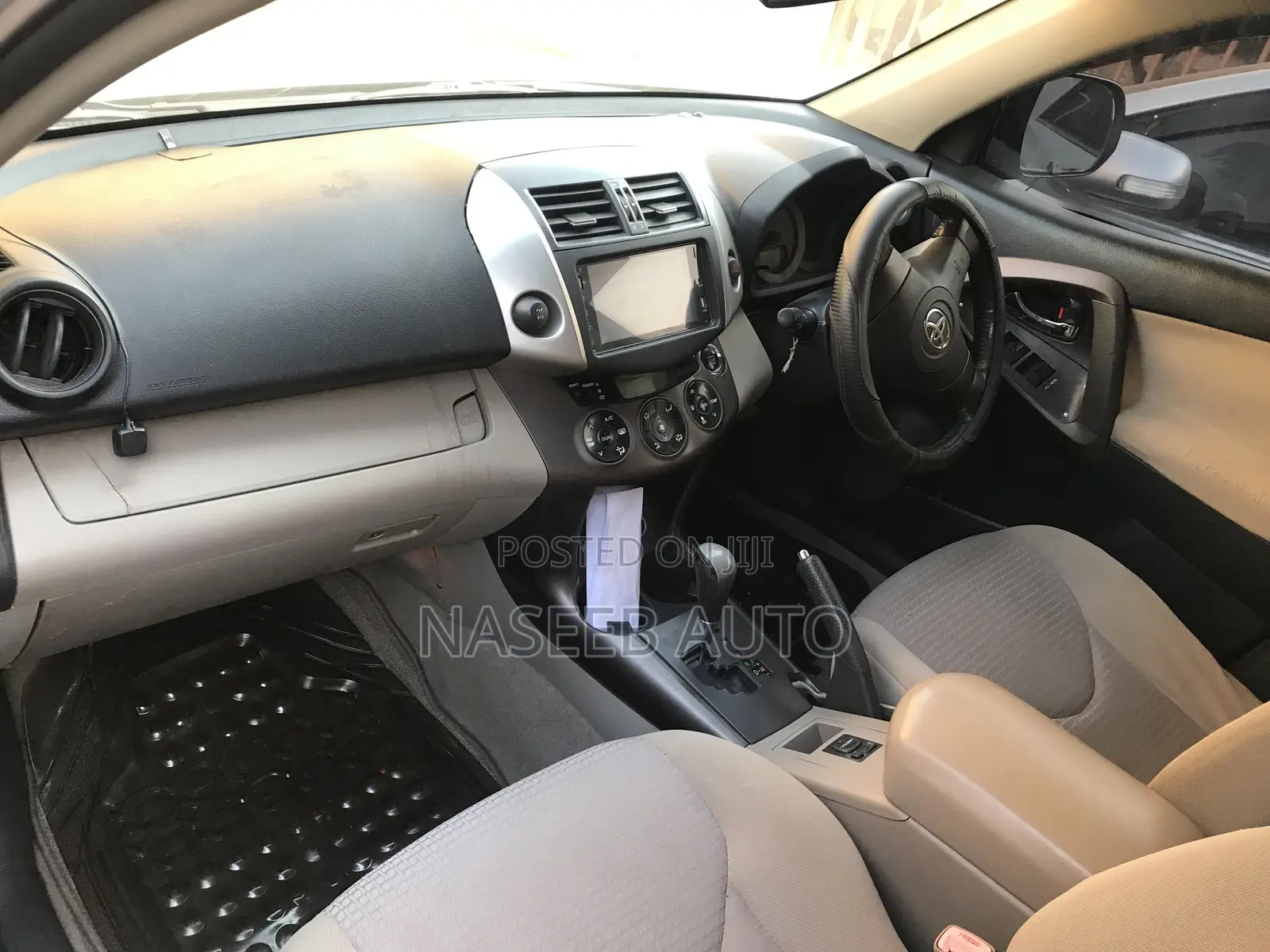 Toyota Vanguard 2008 Silver
