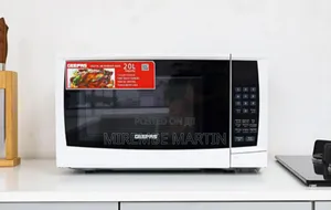 Geepas GMO1895 20L 1200W Digital Microwave Oven.
