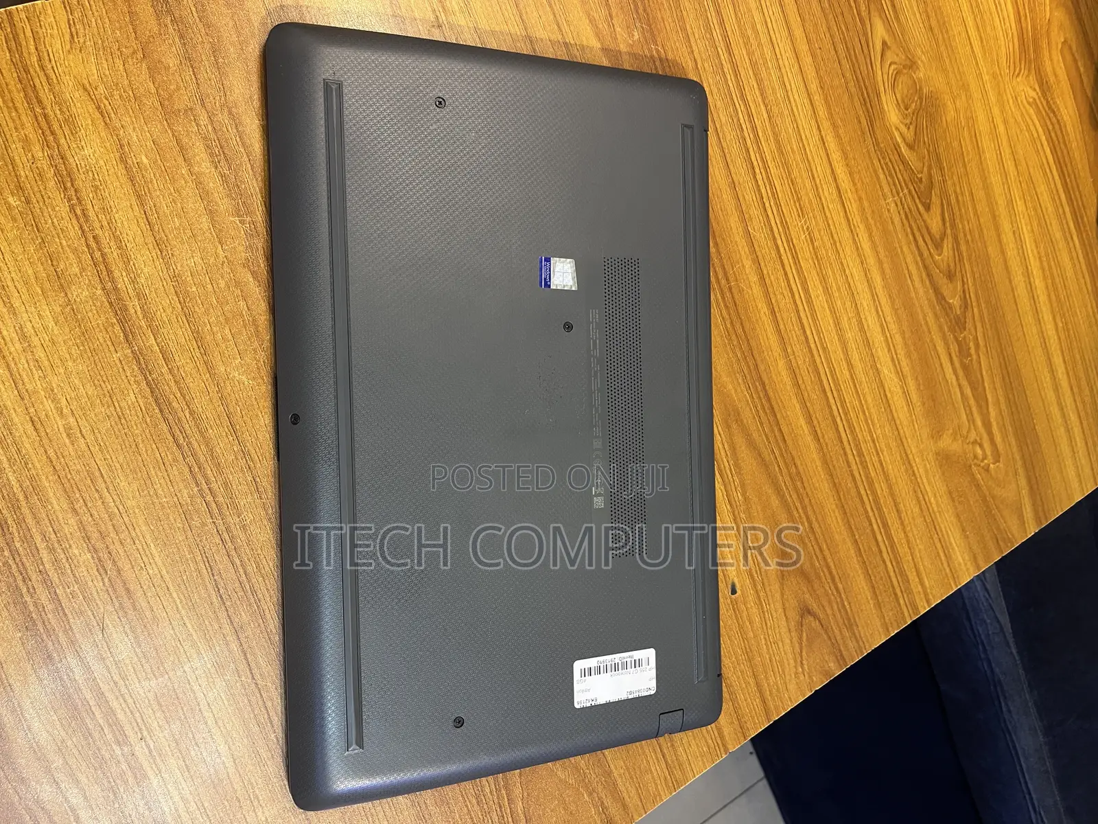 Laptop HP 255 G8 8GB AMD Ryzen 5 SSD 256GB