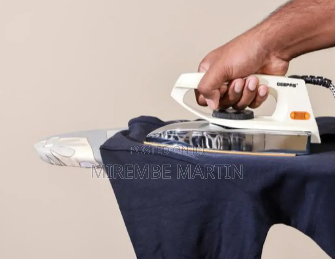 Geepas GDI7729 1200W Automatic Dry Iron 