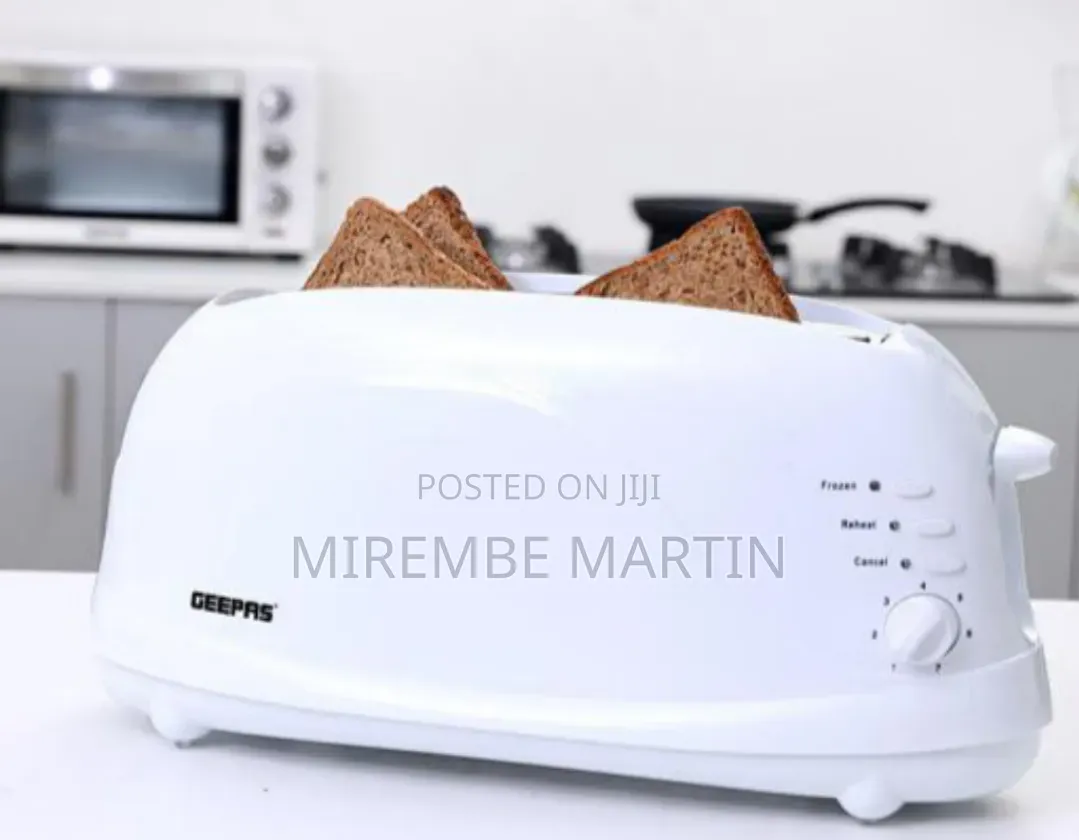 Geepas 1100W 4 Slices Bread Toaster 