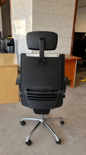Executive Refurbished Adjustable Mesh Office Chair