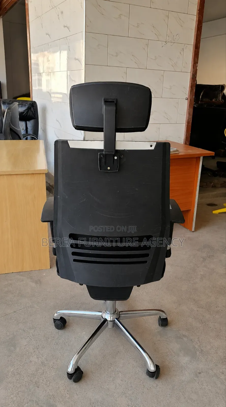 Executive Refurbished Adjustable Mesh Office Chair
