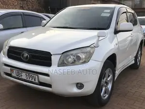 Toyota RAV4 2008 White