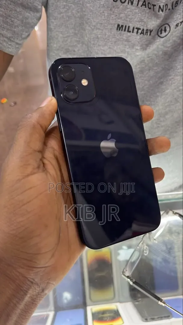 Apple iPhone 12 64 GB Black