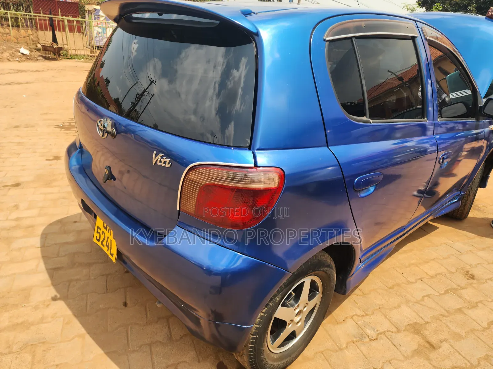 Toyota Vitz 2002 Blue