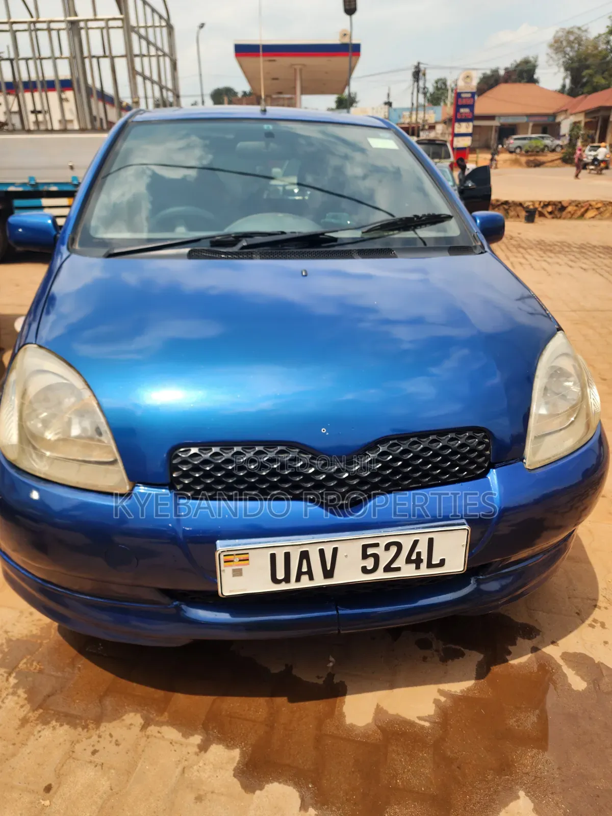 Toyota Vitz 2002 Blue