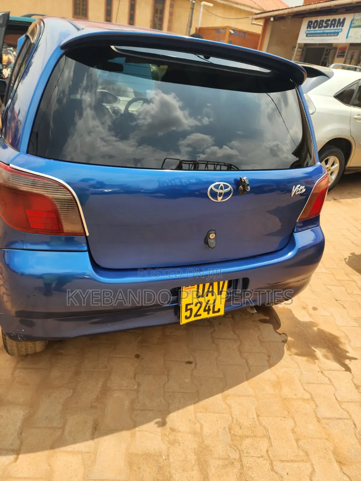 Toyota Vitz 2002 Blue