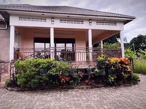 5bdrm Bungalow in Mukono Nsambye for sale
