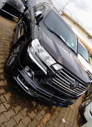 Toyota Land Cruiser 2016 Black