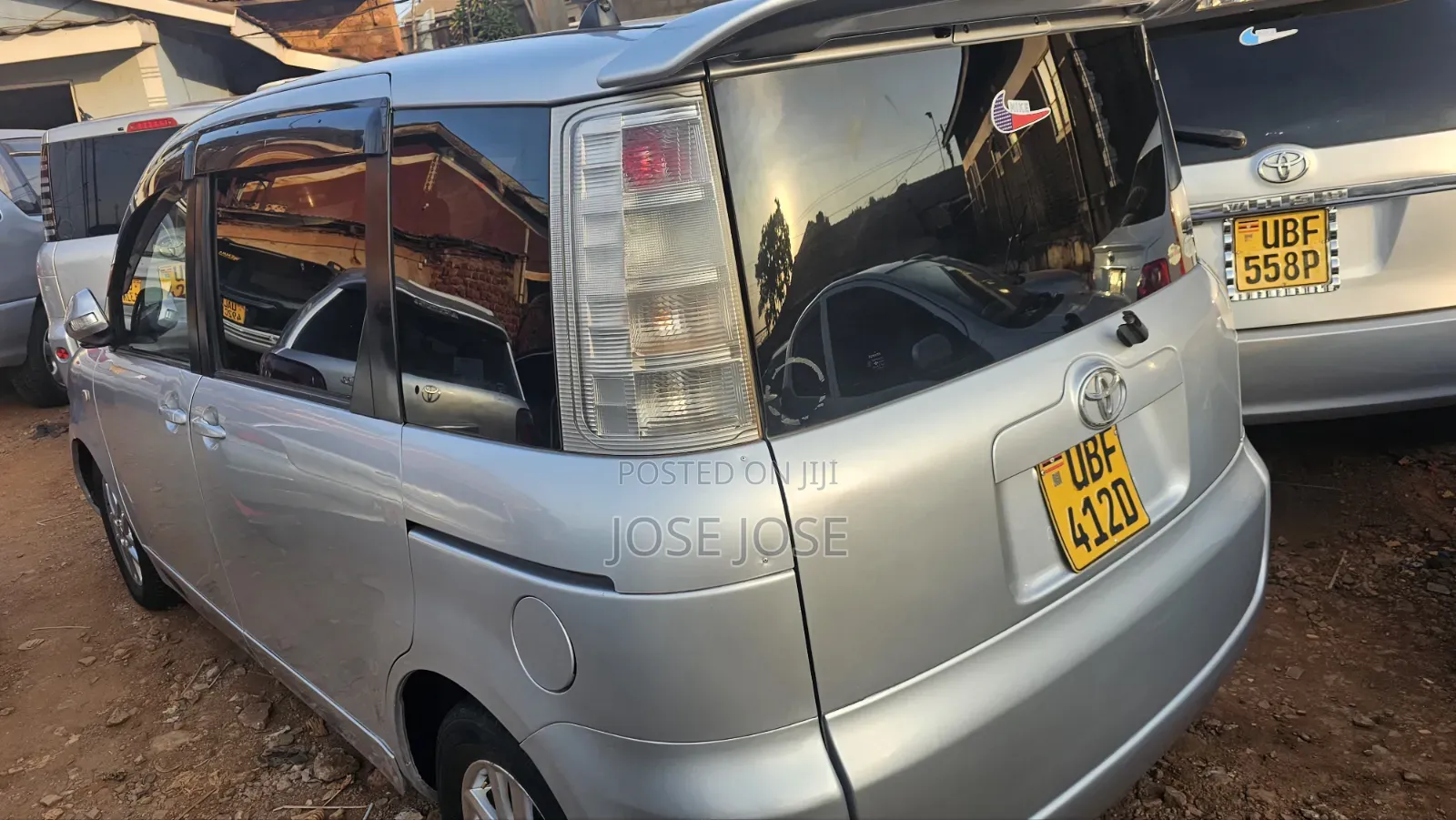 Toyota Sienta 2008 Silver