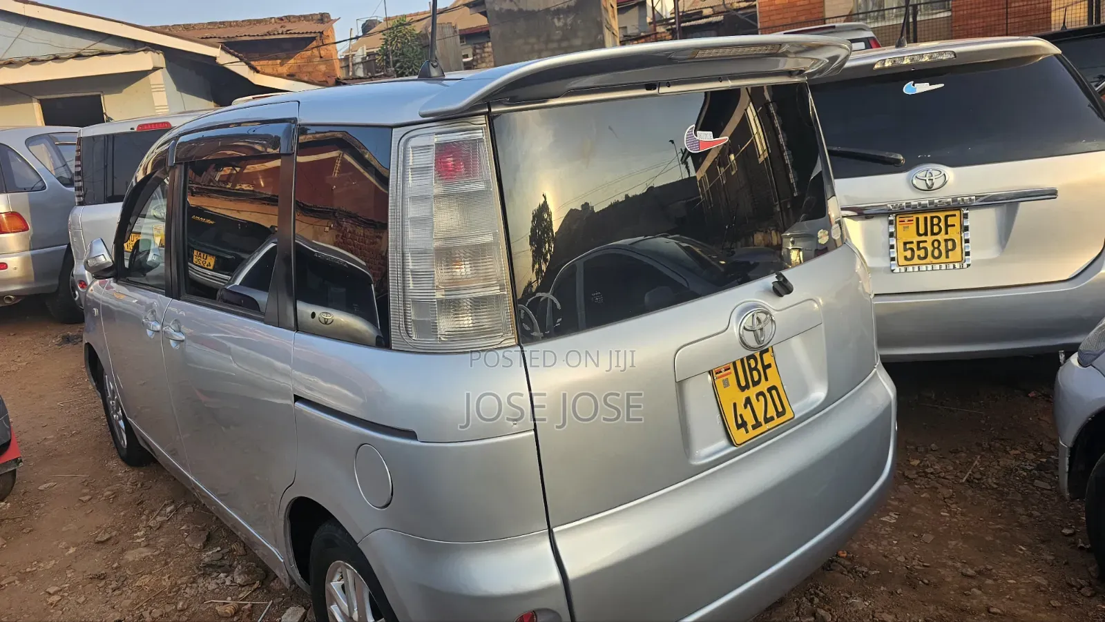 Toyota Sienta 2008 Silver