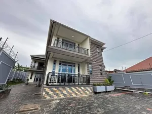 2bdrm House in Kisaasi, Central Division for rent