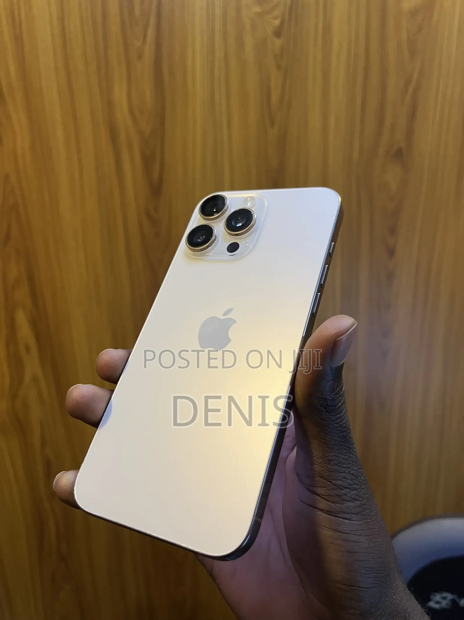 Apple iPhone 16 Pro Max 256 GB Gold