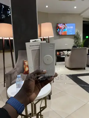 Samsung 10,000mAh Wireless Battery Pack