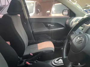 Toyota IST 2010 Black