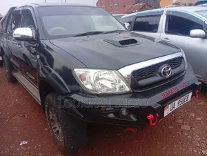 Toyota Hilux 2009 Black