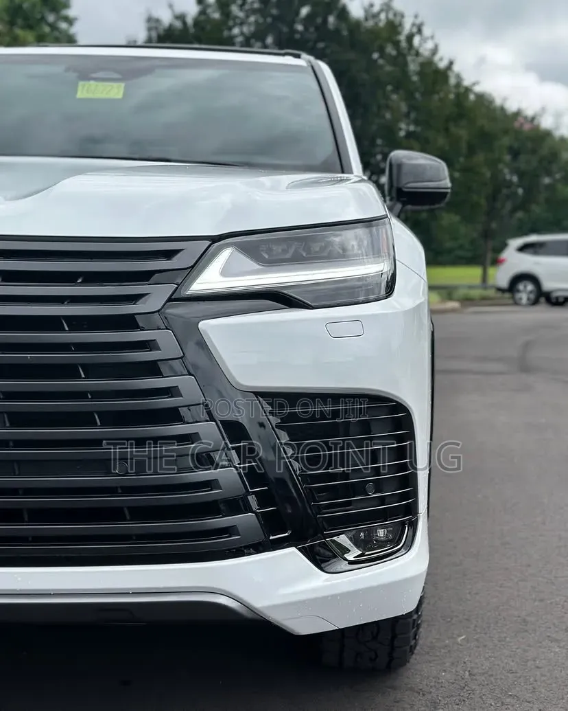 Lexus LX 700h 2025 White