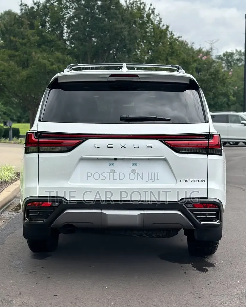 Lexus LX 700h 2025 White