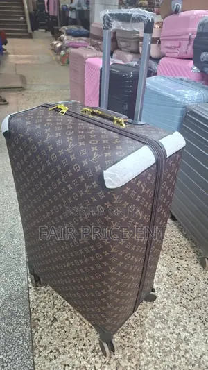 Original Louis Vuitton Suitcase. Large.( Brown)