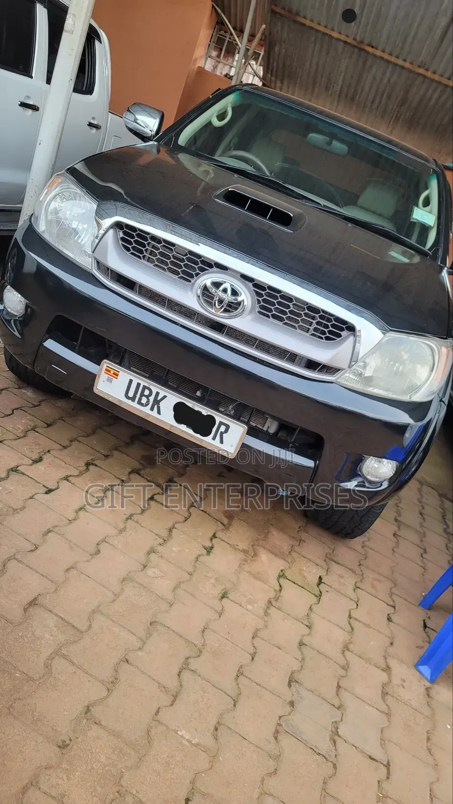 Toyota Hilux 2013 Gray