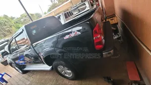 Toyota Hilux 2013 Gray