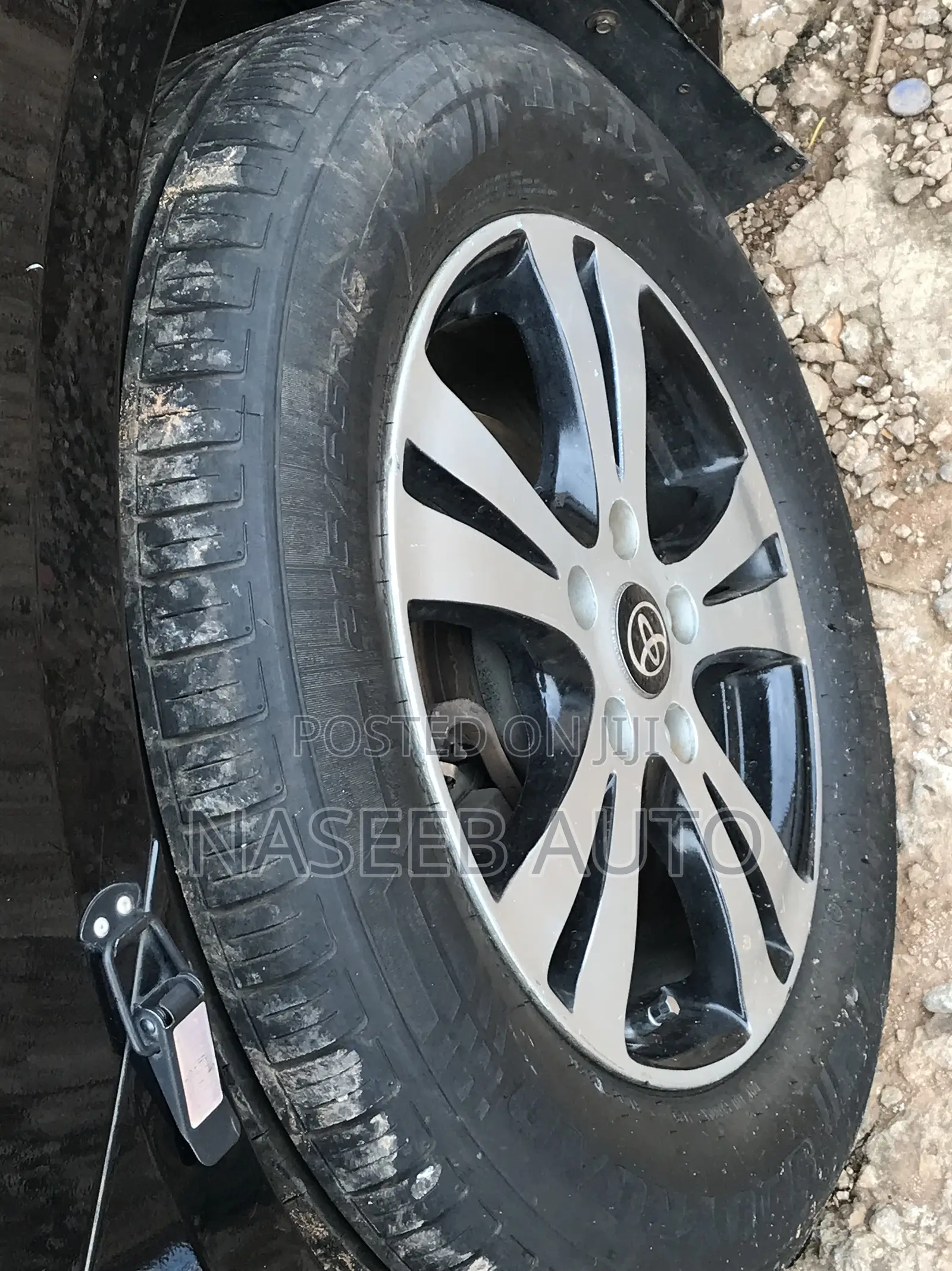 Toyota Noah 2012 Black