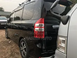 Toyota Noah 2012 Black