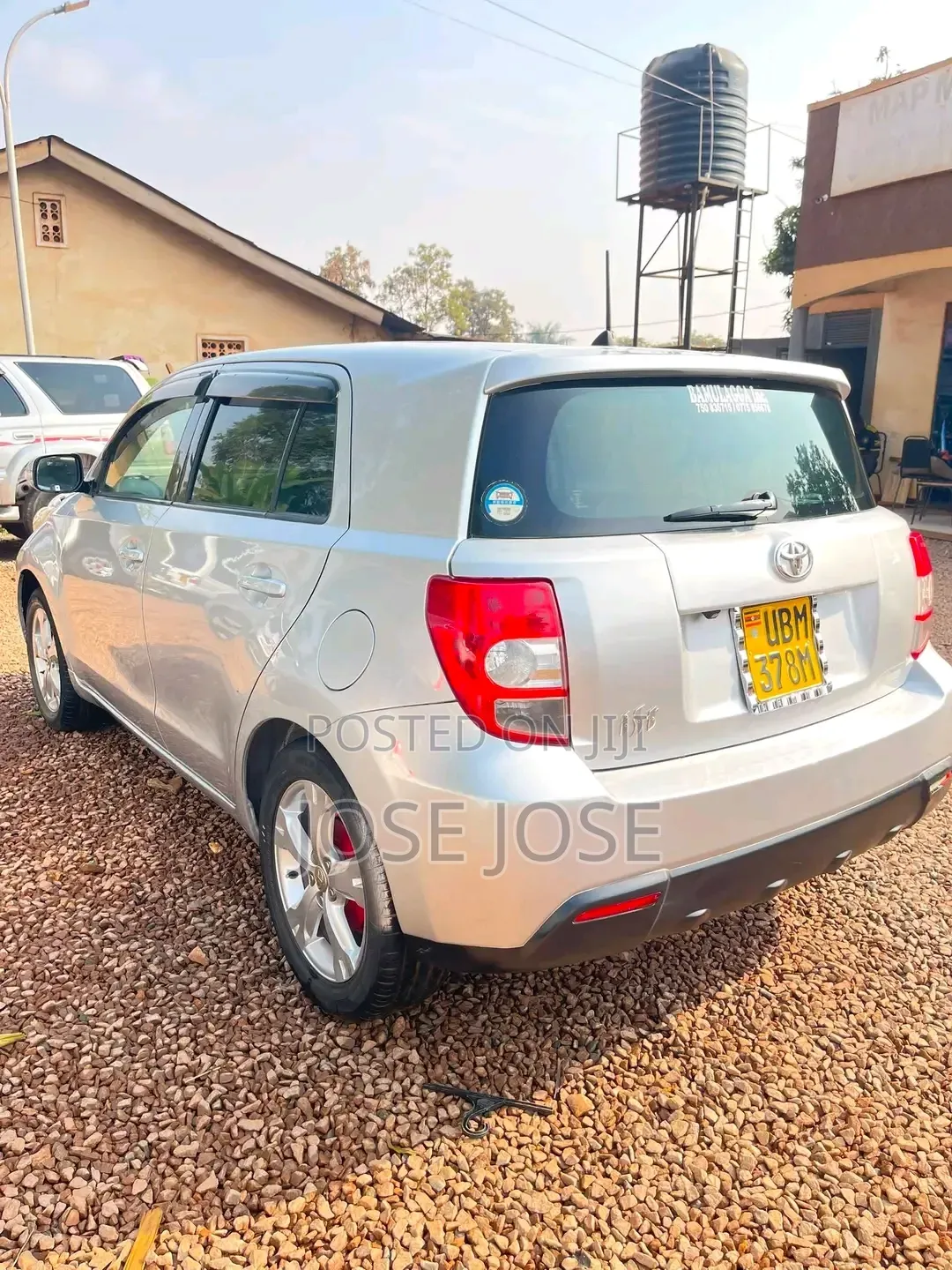 Toyota IST 2010 Silver