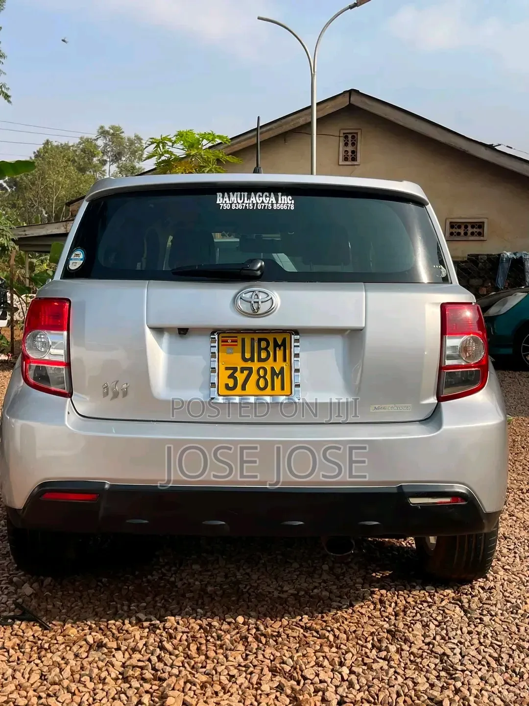 Toyota IST 2010 Silver