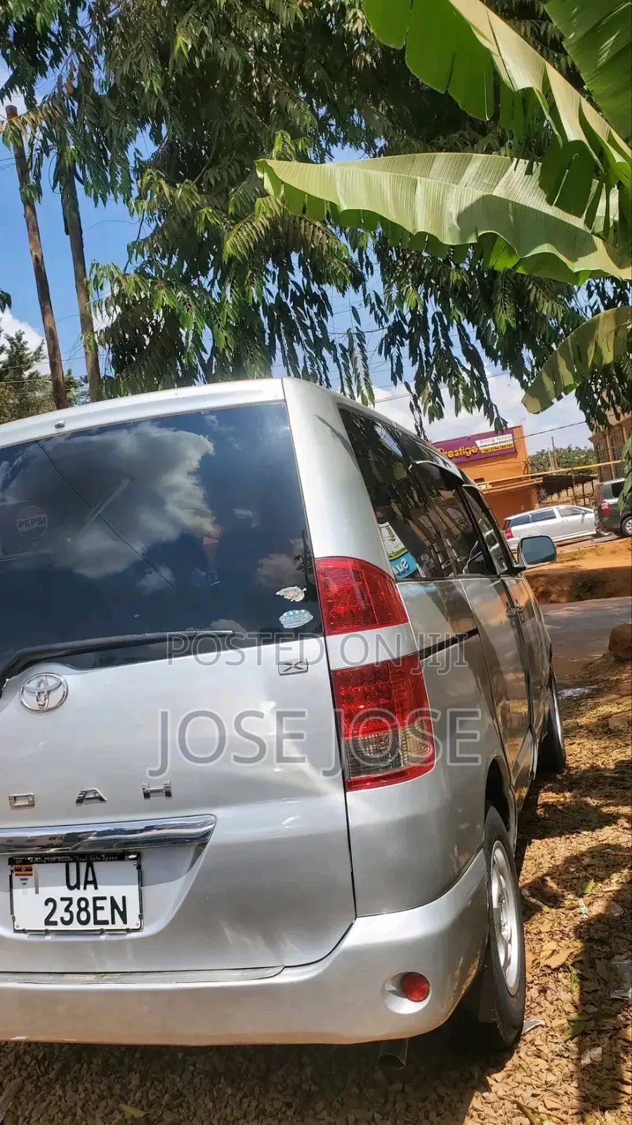Toyota Noah 2005 Silver