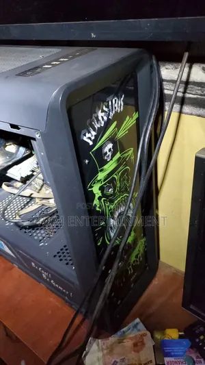 Desktop Computer 24GB Nvidia SSD 256GB