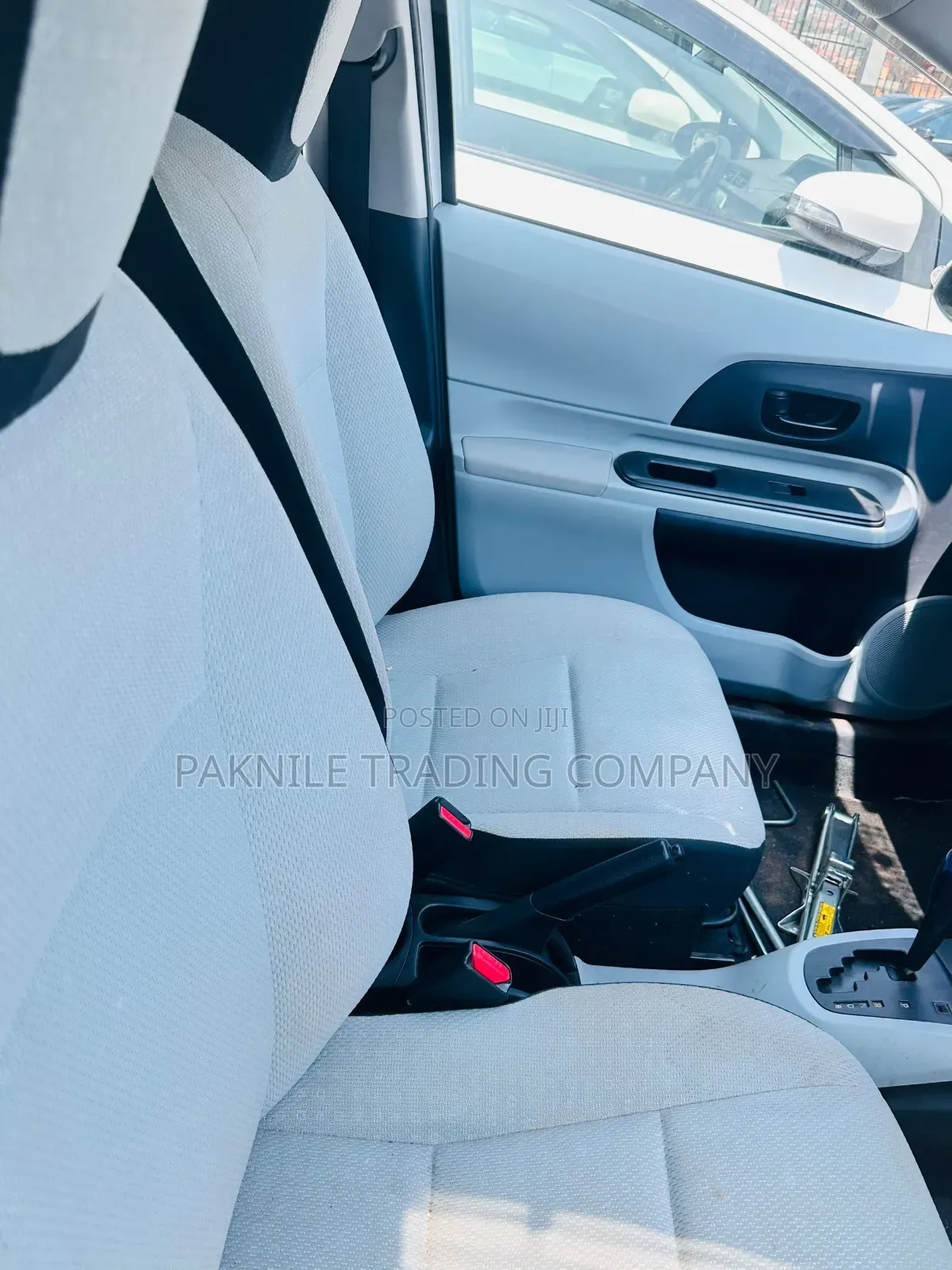 Toyota Aqua 2012 White
