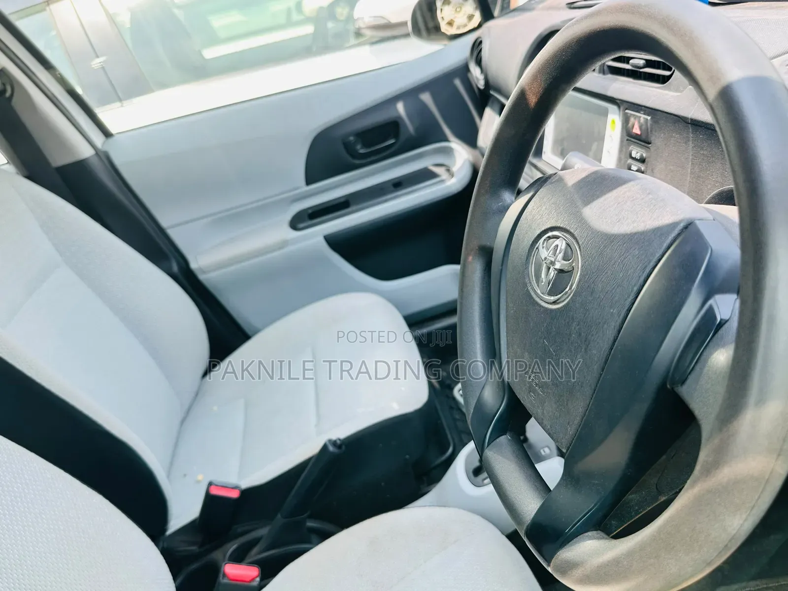 Toyota Aqua 2012 White