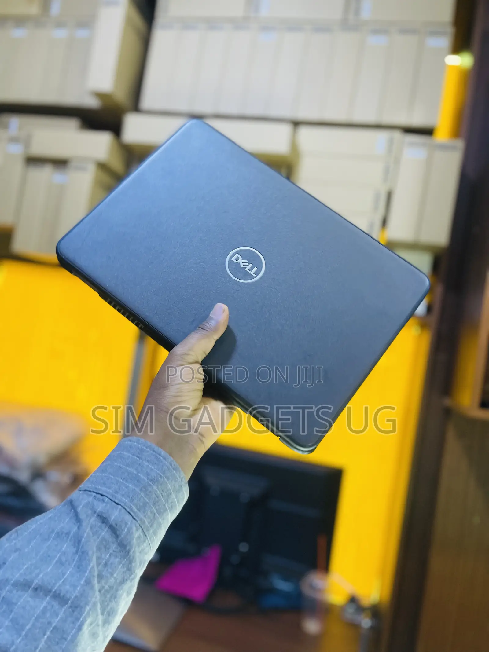 Laptop Dell Latitude 3300 4GB Intel Core i3 SSD 128GB