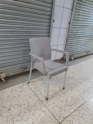 Boss Man Dining Plastic Chairs Plastic Chairs
