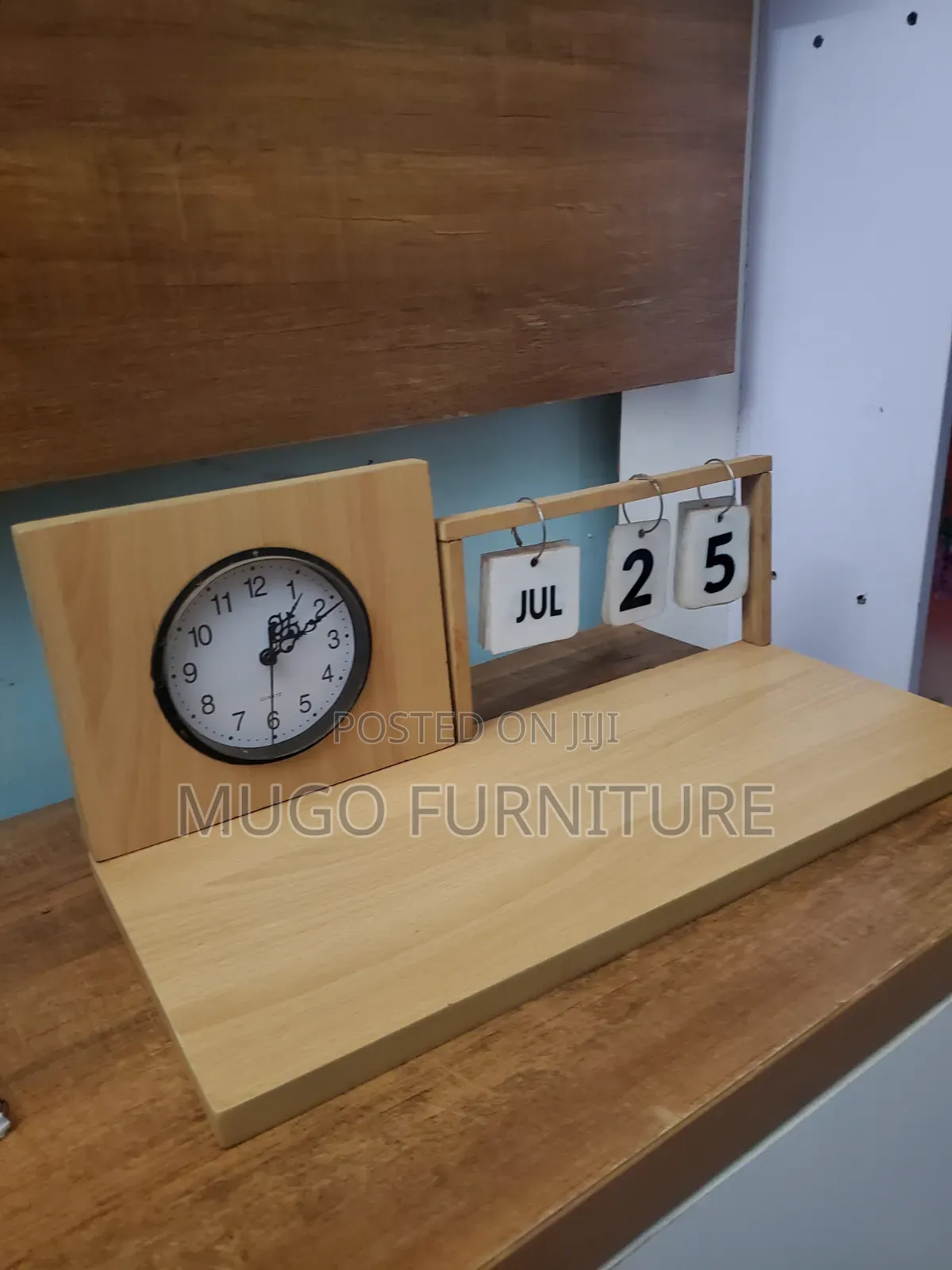 Endless Manual Calendar With Clock