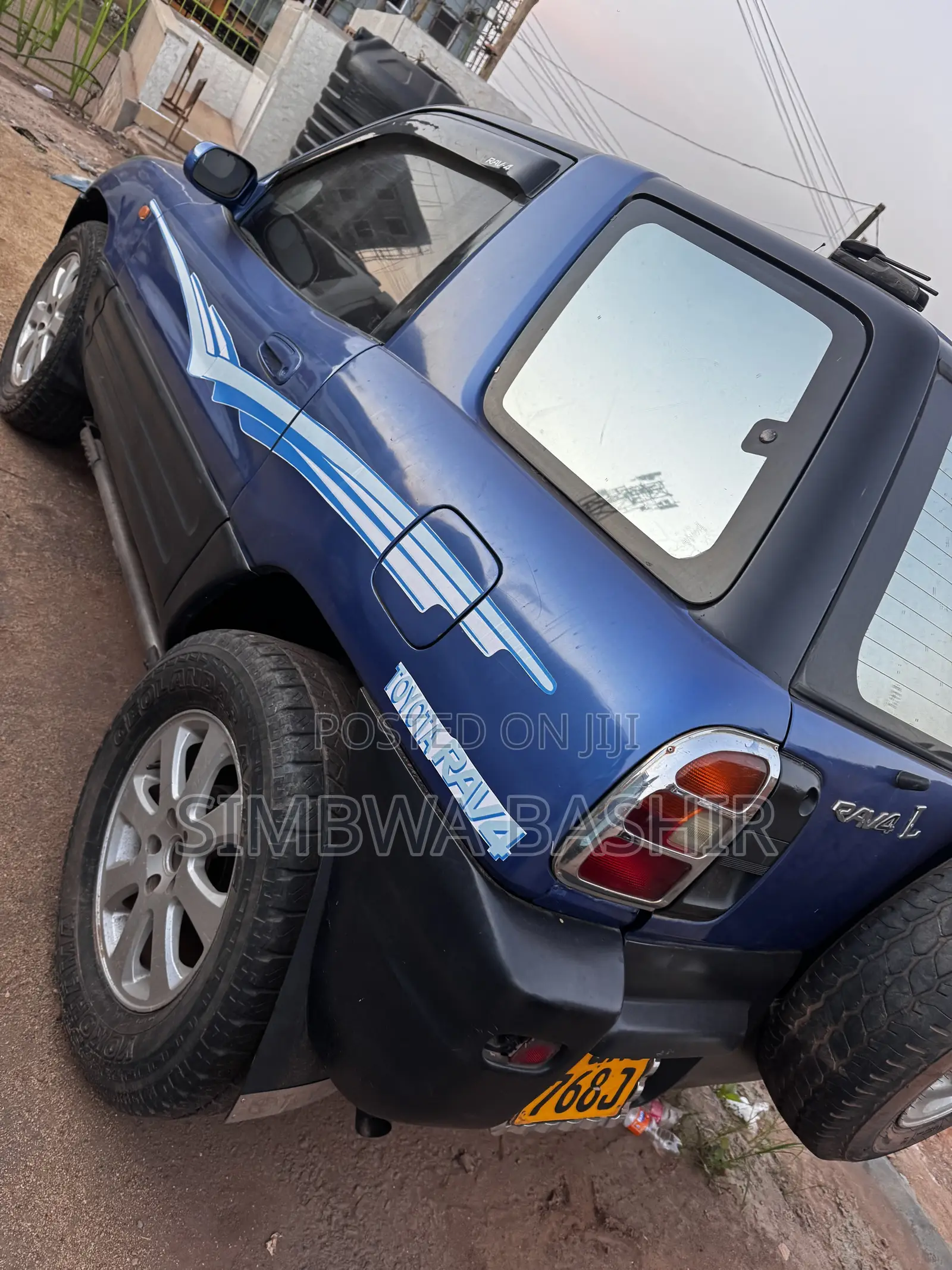 Toyota RAV4 1995 Blue