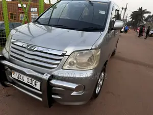 Toyota Noah 2003 Silver