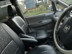 Toyota Noah 2003 Silver