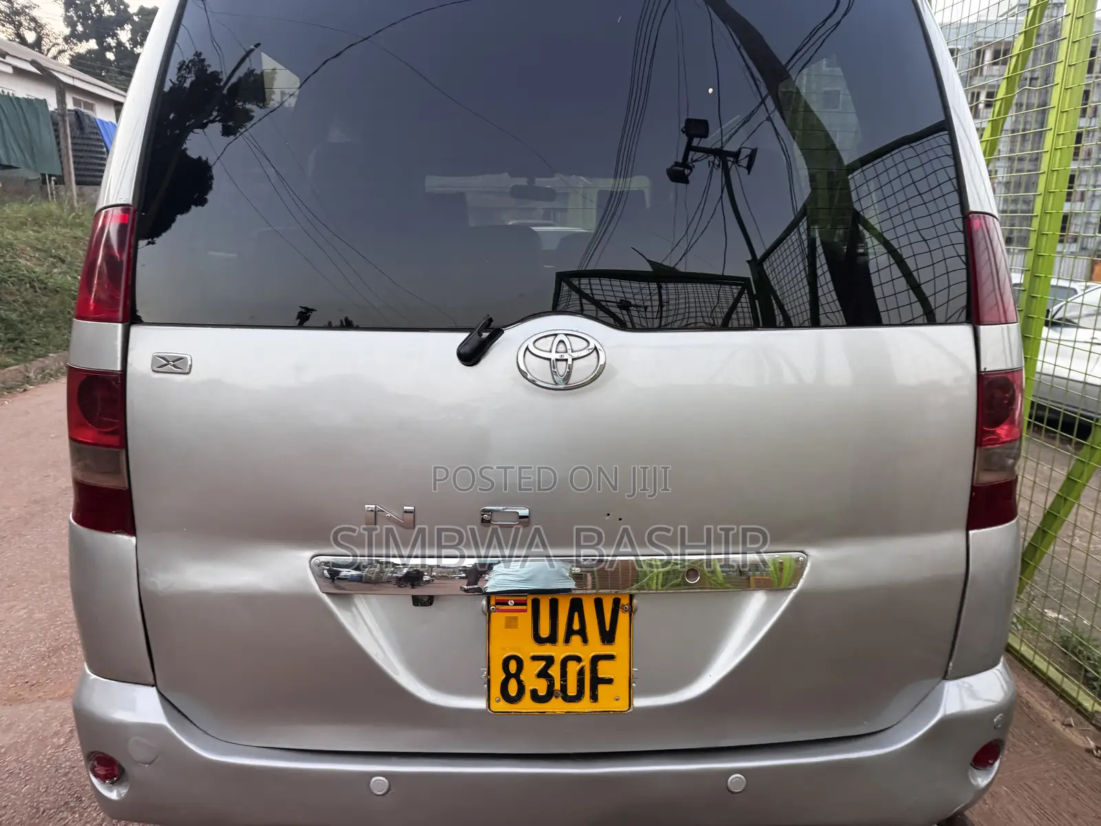 Toyota Noah 2003 Silver
