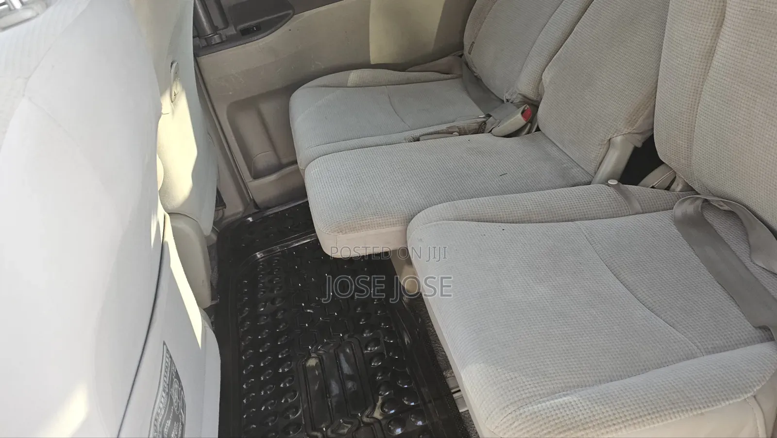 Toyota Noah 2009 White