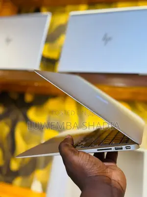 New Laptop 8GB Intel Core i5 HDD 256GB