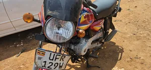 Bajaj CT 125X 2022 Red