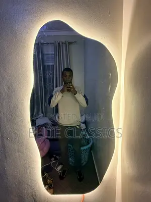 Side Shapeless Mirror
