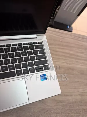 Laptop HP EliteBook 830 G8 16GB Intel Core i7 SSD 512GB