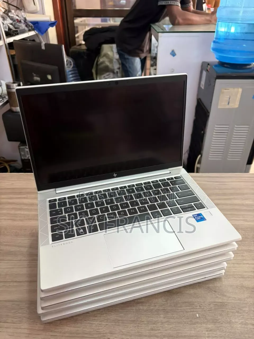 Laptop HP EliteBook 830 G8 16GB Intel Core i7 SSD 512GB